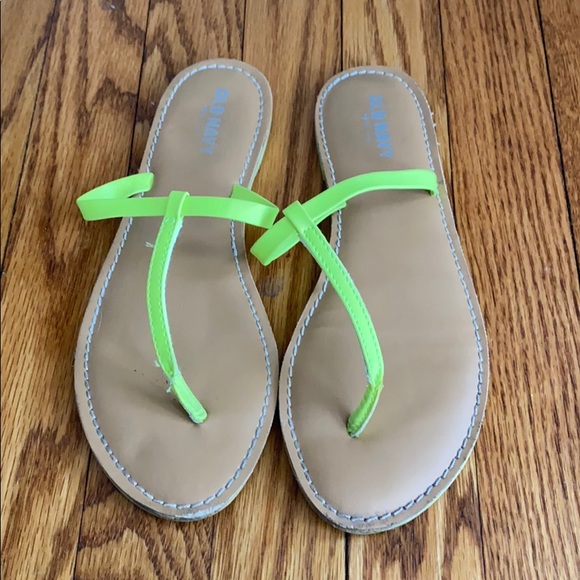 old navy sandals - Picture 1 of 1